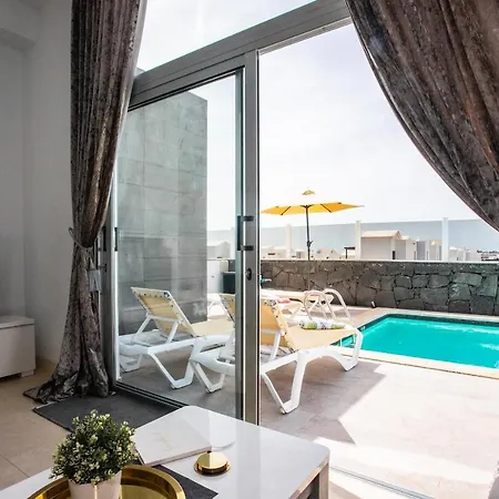 3-bed In Playa Blanca By Retreat Villas * Playa Blanca (Lanzarote)