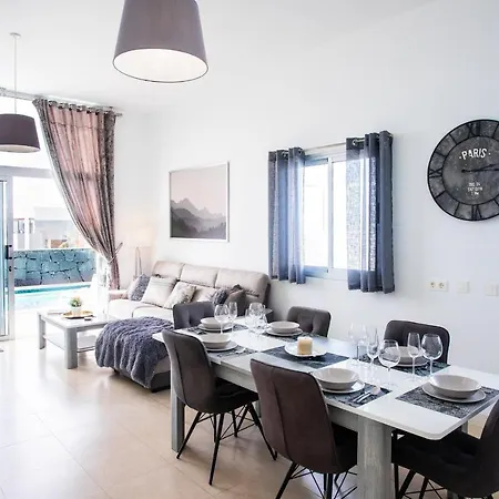 3-bed In Playa Blanca By Retreat Villas Villa Playa Blanca