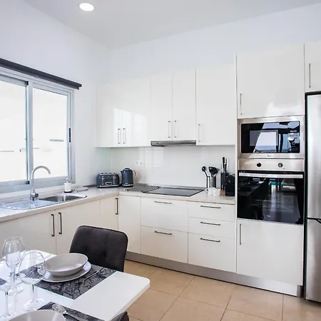 3-bed In Playa Blanca By Retreat Villas Villa Playa Blanca