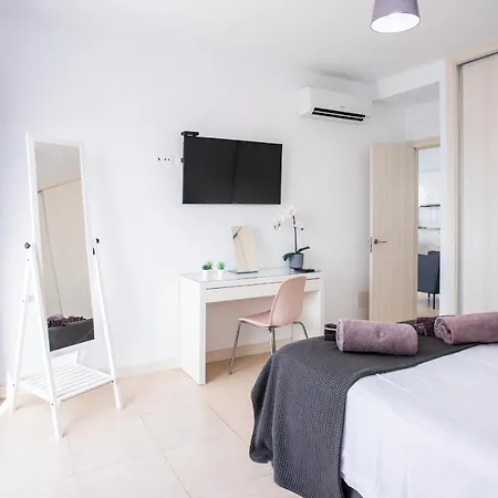 3-bed In Playa Blanca By Retreat Villas Villa *